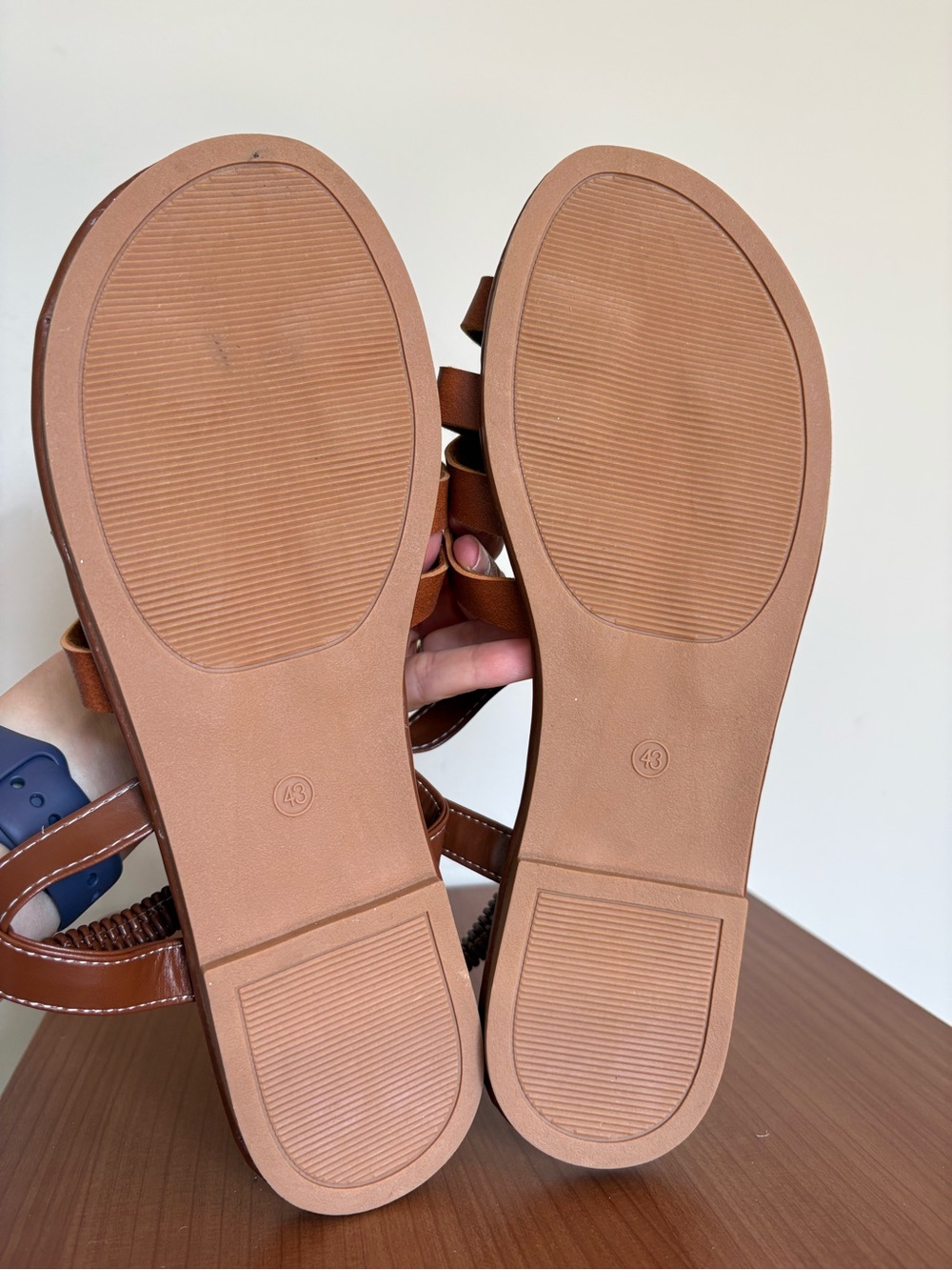 NWOB Tan Strappy Flat Sandals Elastic Ankle Strap Coastal Neutral Boho Size 10.5 - Picture 5 of 7